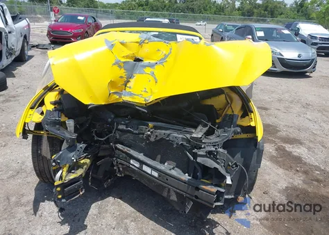 2015 Ford Mustang V6 z USA, uszkodzony, nr VIN 1FATP8EM4F5326811